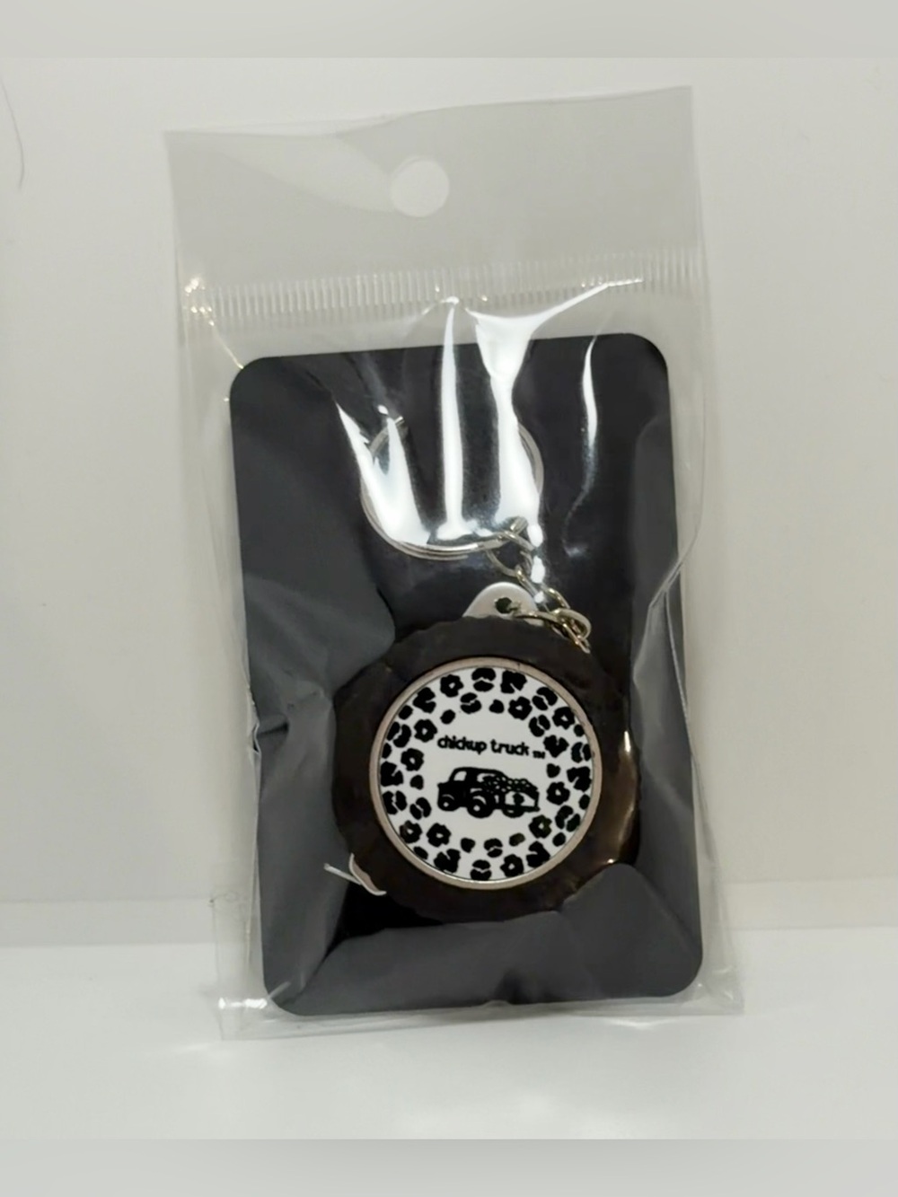 Chickup Truck Leopard Print Tire Measuring Tape Keychain - NWT - 🖤🛞🖤